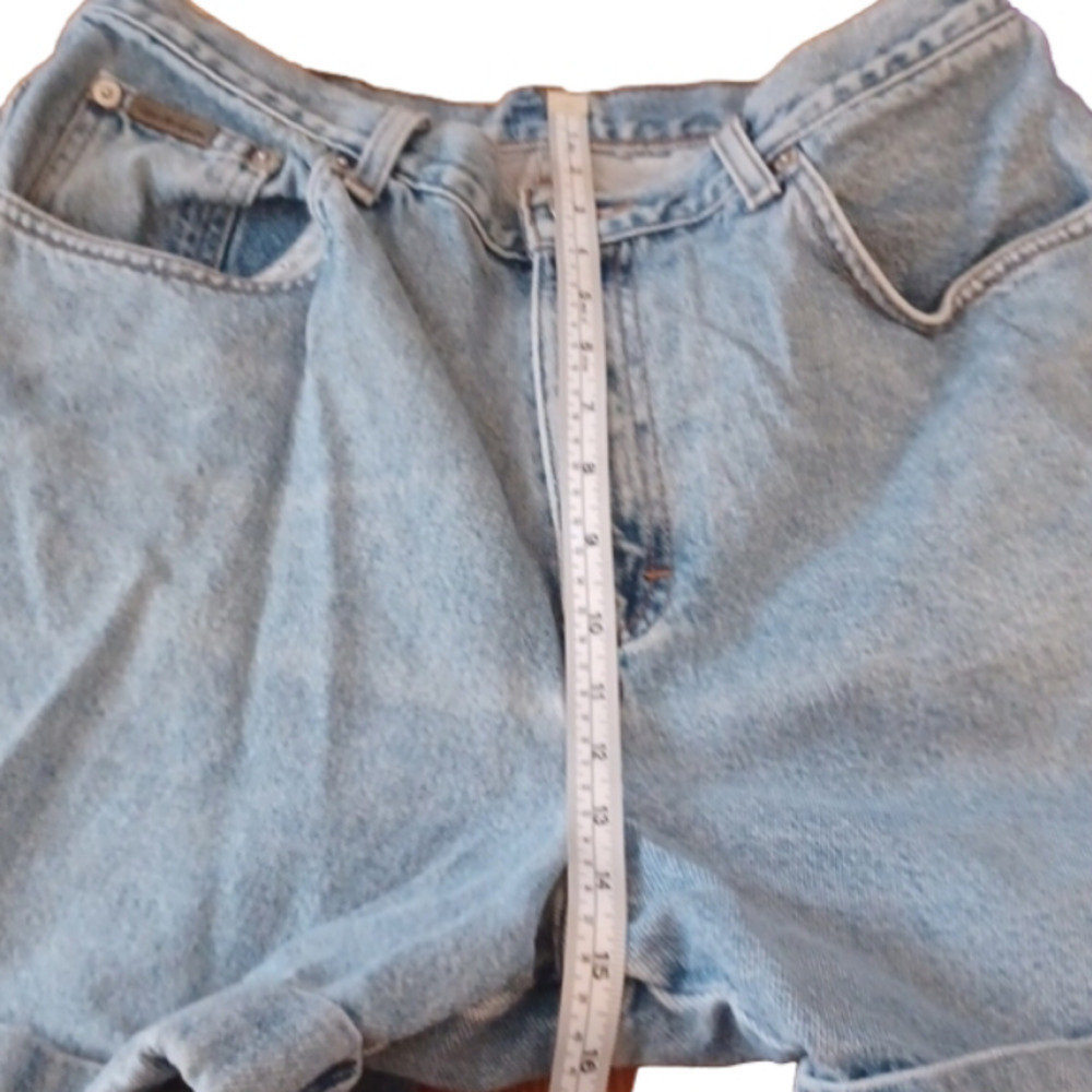 Calvin Klein vintage/ retro shorts. No tags at all, see measurements.  Mom style - Picture 7 of 10